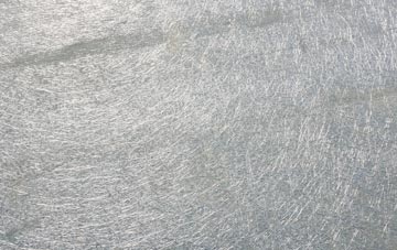 Gluvian laminate fibreglass or shingles?